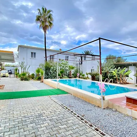 לינה וארוחת בוקר Hera Palace Boutique *