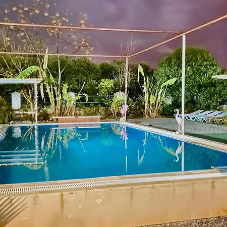 Hera Palace Boutique לינה וארוחת בוקר