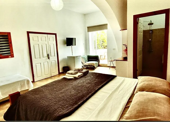 Hera Palace Boutique